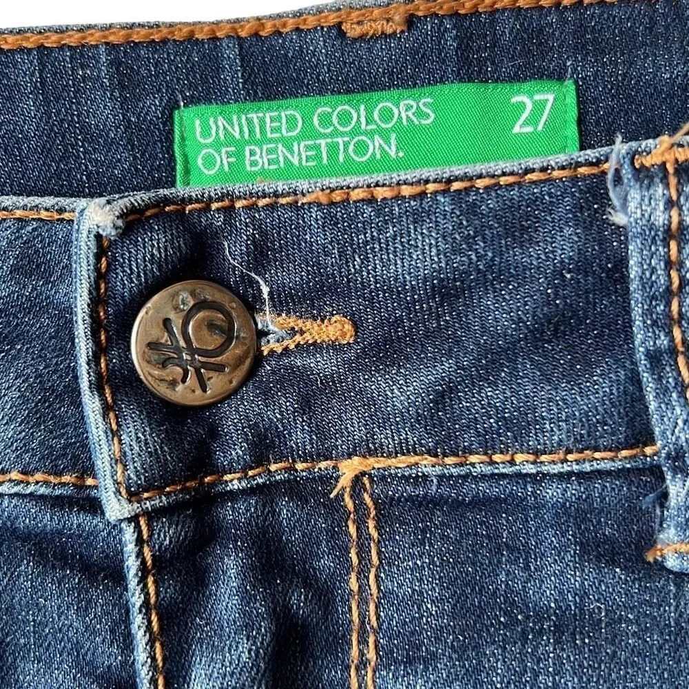 United Colors Of Benetton Women's Blue Distressed Casual Straight Jeans Size 27